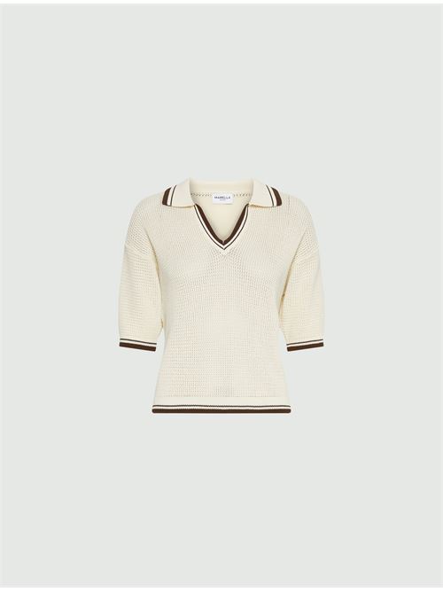 The cool alternative to the shirt has become the season's most versatile piece: pair it with casual trousers and wear it as either a base layer or under a poplin shirt. MARELLA SPORT | 2613361044200006